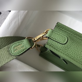Сумка Hermès через плечо — зеленый цвет авокадо Цветные плечевые 
