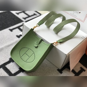Сумка Hermès через плечо — зеленый цвет авокадо Цветные плечевые 