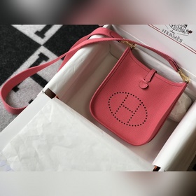 Hermès Сумка через плечо, помада. Цветной ремешок Togo из телячье