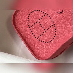 Hermès Сумка через плечо, помада. Цветной ремешок Togo из телячье