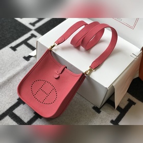 Hermès Сумка через плечо, помада. Цветной ремешок Togo из телячье