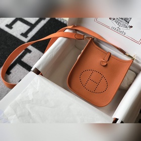 Сумка Hermes через плечо, оранжевая Цветные плечевые ремни Togo т