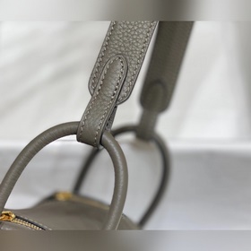 Hermès представляет новую расцветку сумки через плечо «Tin Grey» 