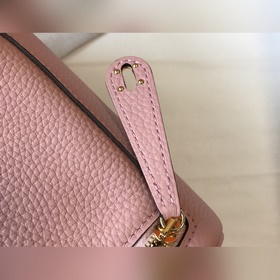 Сумка Hermès  «Молочный коктейль» Не стоит недооценивать популяр