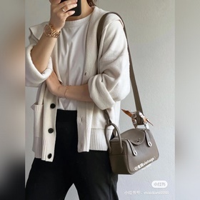 Сумка Hermès через плечо в спокойном сером цвете сдержанной сереб