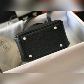 Сумка Hermès через плечо  «Черный золотой» Не стоит недооцениват