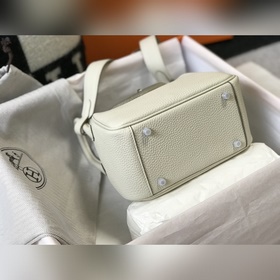 Сумка Hermès «Белая шерсть/серебро» Не стоит недооценивать попул