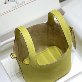 Сумка Hermès  Маленький желтый цыпленок Если вы достаточно хоро