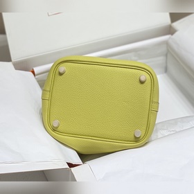 Сумка Hermès  Маленький желтый цыпленок Если вы достаточно хоро