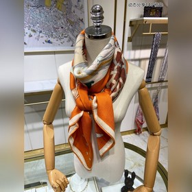 Шарф из кашемира Hermes Высочайшее качество изготовления, отлична