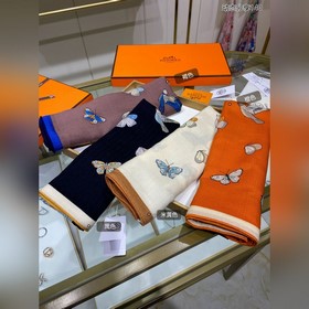 Шарф из кашемира Hermes Высочайшее качество изготовления, отлична