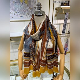 Hermès Кашемировый шарф новой модели «High-class Saddle» Высокока
