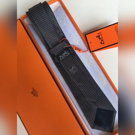 Выбор лучших товаров Hermes, популярные модели