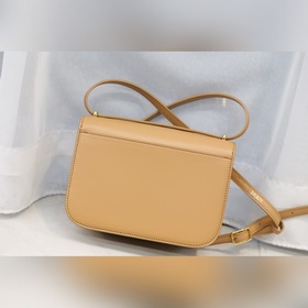 Новая коллекция Goya от Loewe Только что появилась появилась, как