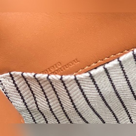 Luo Yiwai Черно-белая полосатая подкладка Новая сумка Cushion Tot