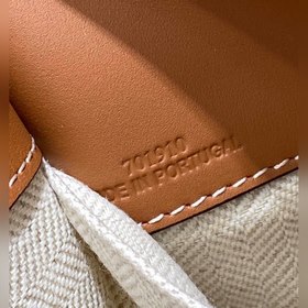 Новая сумка Cushion Tote от Loewe Высокое качество, практичность,