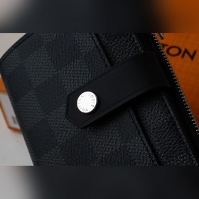 LV Модель M60451 Victorinem Кошелек Этот кошелек изготовлен из мя