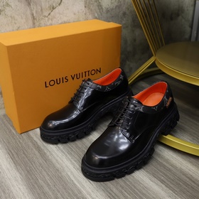 Бренд： LOUIS*VUITTON (Луи Виттон) Стандартный размер： мужской： 39