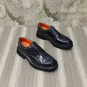 Бренд： LOUIS*VUITTON (Луи Виттон) Стандартный размер： мужской： 39