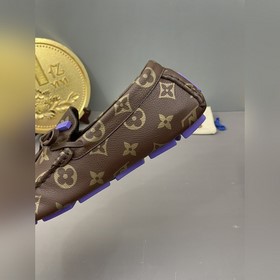 LV (Louis Vuitton) высококачественная обувь из кожи ослика. Класс