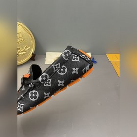 LV (Louis Vuitton) высококачественная обувь из кожи ослика. Класс