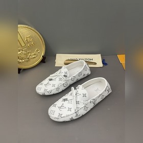 LV (Louis Vuitton) высококачественная обувь из кожи ослика. Класс