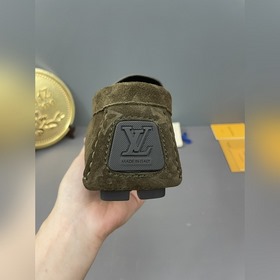 LV (Louis Vuitton) высококачественная обувь из кожи ослика. Класс