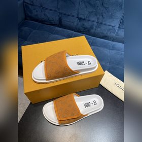 LV Trainer Сандалииз кожи теленка первого слоя, легкие и удобные.