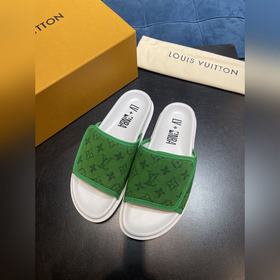 LV Trainer Сандалииз кожи теленка первого слоя, легкие и удобные.