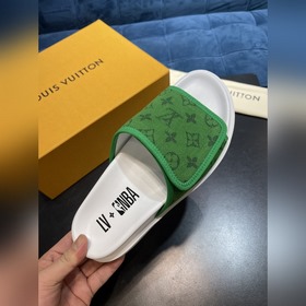 LV Trainer Сандалииз кожи теленка первого слоя, легкие и удобные.