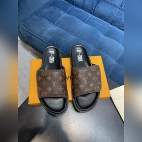LV Trainer Сандалииз кожи теленка первого слоя, легкие и удобные.