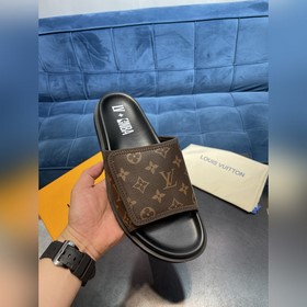 LV Trainer Сандалииз кожи теленка первого слоя, легкие и удобные.