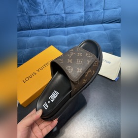 LV Trainer Сандалииз кожи теленка первого слоя, легкие и удобные.