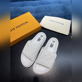 LV Trainer Сандалииз кожи теленка первого слоя, легкие и удобные.