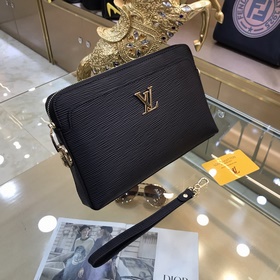 Новейшая сумка LOUIS VUITTON (Луи Виттон) отличается не только пр