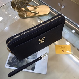 Новейшая сумка LOUIS VUITTON (Луи Виттон) отличается не только пр