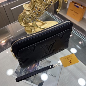 Новейшая сумка LOUIS VUITTON (Луи Виттон) отличается не только пр