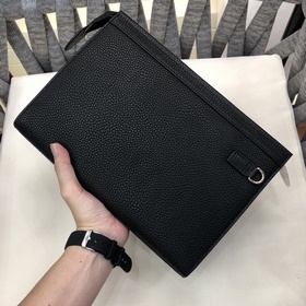 LV сумочка из импортной кожи специальной подкладкой. Качественная