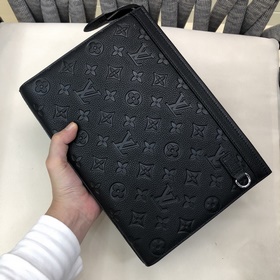 Новая модель сумки LV из импортной кожи. Подкладка из специальног
