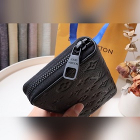 LV ZIPPY Кошелек с вертикальной застежкой-молнией Модель M69049 М