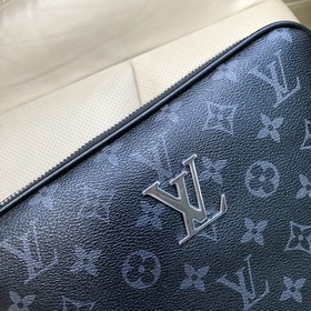 Мужская сумка через плечо LV в классическом исполнении. Оригиналь