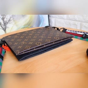 LV Модель： 59681 Сумка In The Loop Воплощение духа вечеринок, про