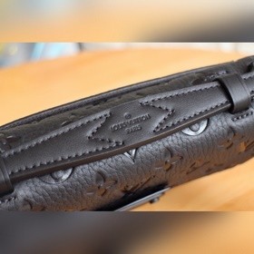 Сумка LV модель 58487 S Lock Sling Элегантная и современная сумка