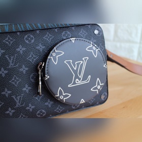 LV Модель： 69688 Сумка Volga Компактная сумка из ткани Monogram E
