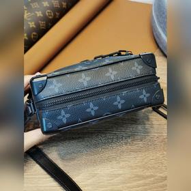 Сумка LV SOFT TRUNK Символический принт Monogram в сочетании с к