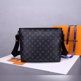 Средняя сумка LV Besace Zippée Современный дизайн и просторное вн