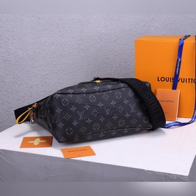 Средняя сумка LV Besace Zippée Современный дизайн и просторное вн