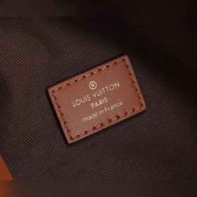 Сумка LV Croissant Loop в форме полумесяца Компактная форма повто