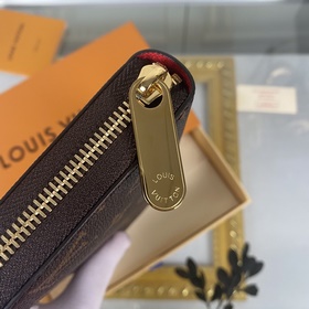 LV Модель： M41896 Старый красный Кошелек Zippy в новом исполнении