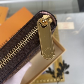 LV Модель： N60046 Кофейно-розовый кошелек Zippy Эта новая версия 